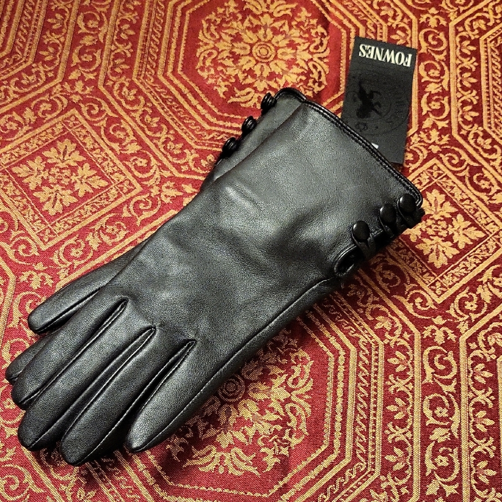 Fownes Brothers Leather gloves with fur,black,6 1/2 Nwt